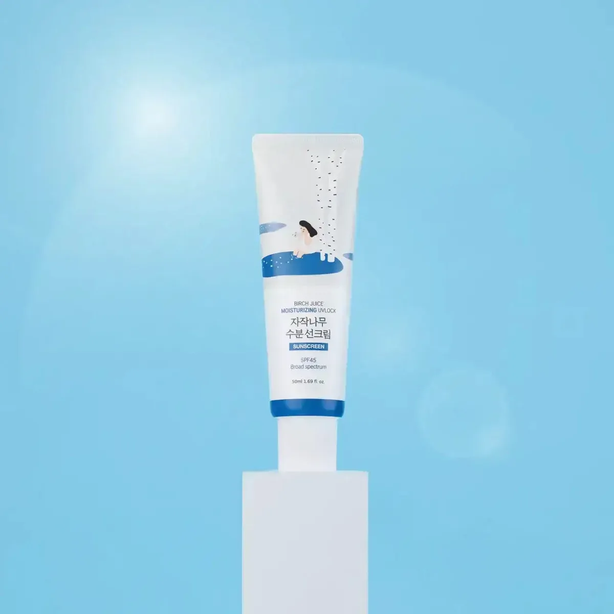 ROUND LAB Birch Moisturizing Sunscreen UVLock SPF 45 Broad Spectrum 50 ml white tube